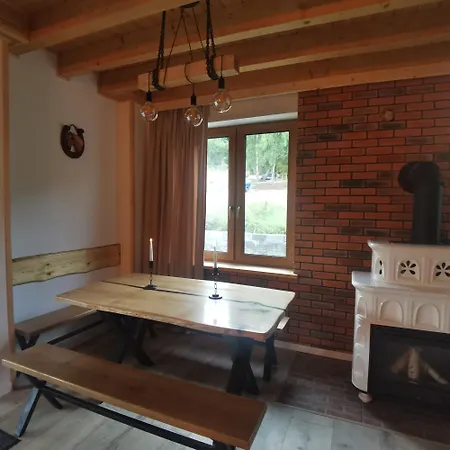 Za Skala Holiday home Kamesznica